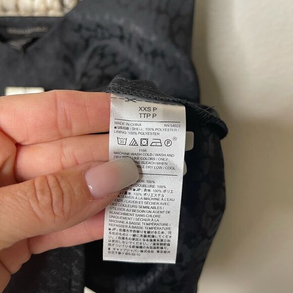 Banana republic black leopard cami - Picture 4 of 4